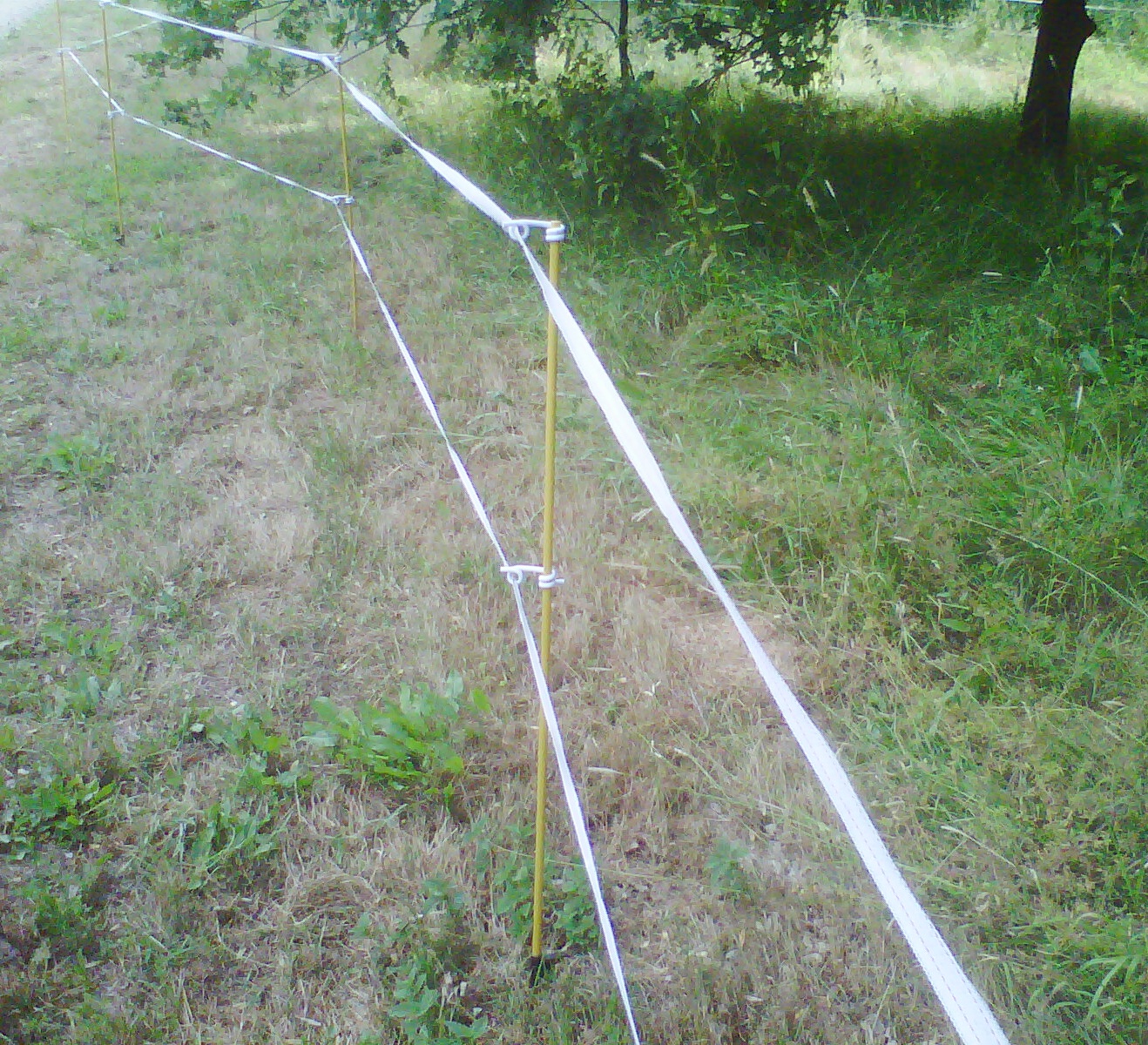 Pulwell fiberglass rod step-in fence post